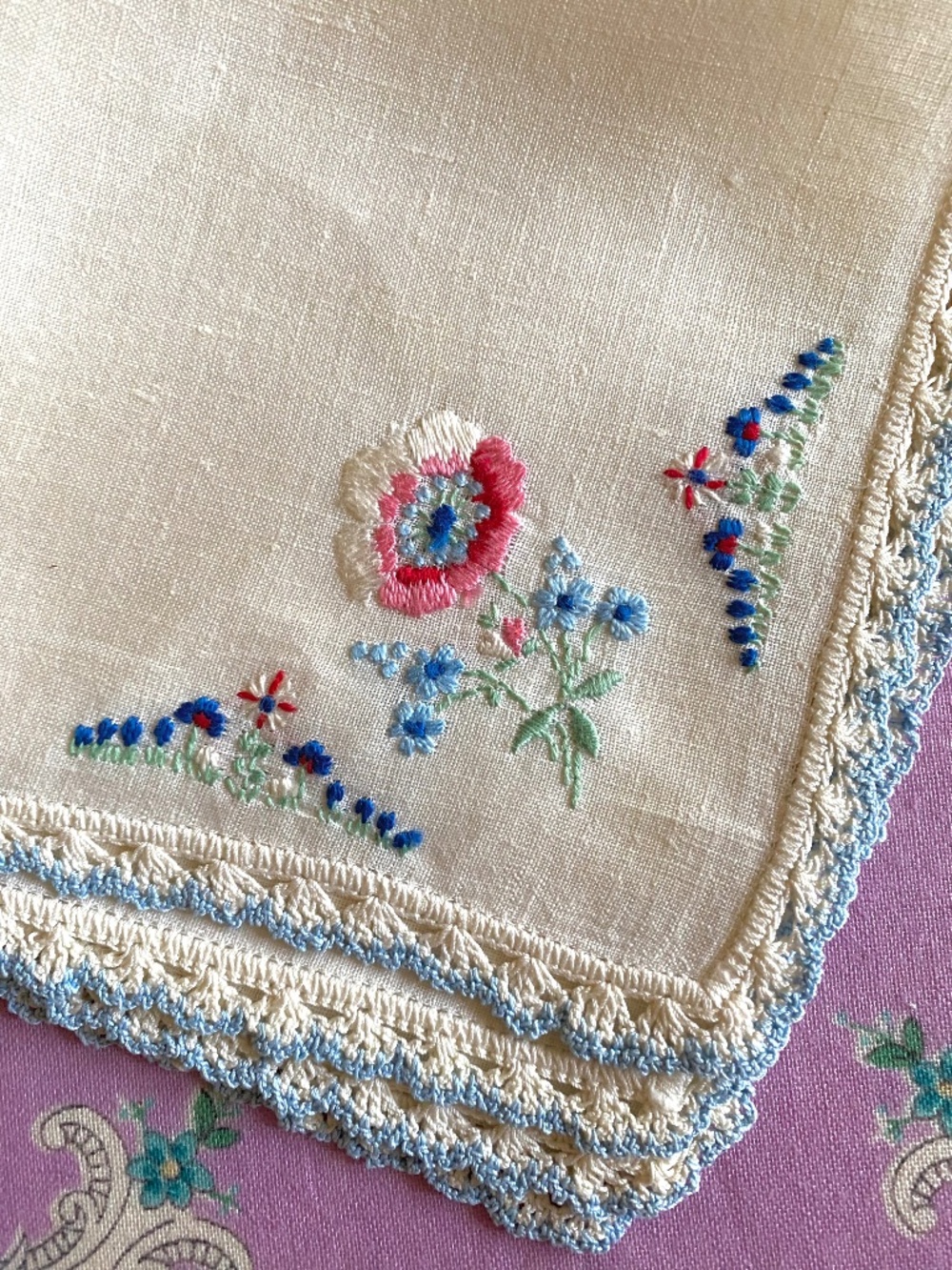 Vintage hanky …flower embroidery…blue crochet border